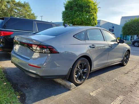Used 2025 Honda Accord SE image 4
