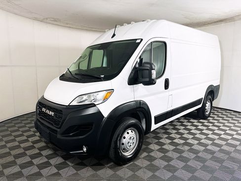Used 2023 RAM ProMaster 3500 w/ Driver Convenience Group image 7