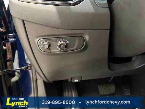 Used 2023 Chevrolet Equinox RS image 17