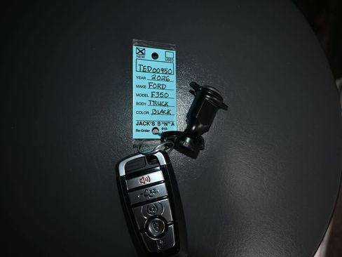 New 2026 Ford F350 Lariat w/ Black Appearance Package image 22