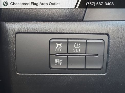 Used 2015 MAZDA MAZDA3 i Grand Touring image 11