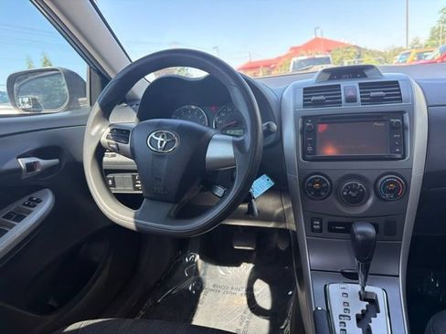 Used 2013 Toyota Corolla S FWD image 8