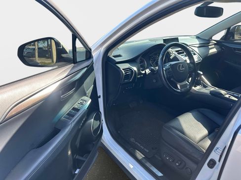 Used 2017 Lexus NX 200t FWD image 10