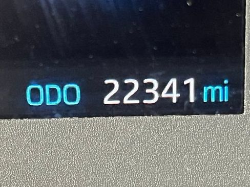 Used 2025 Toyota Corolla LE FWD image 16