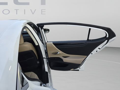 Certified 2021 Lexus ES 350 w/ Premium Package FWD image 28