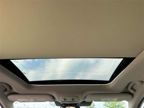 New 2025 Nissan Murano SL image 11