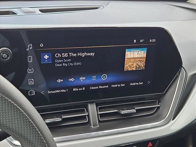 Used 2025 Chevrolet Trax LT FWD image 14