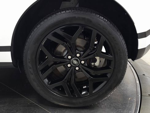 Used 2023 Land Rover Range Rover Evoque SE image 13