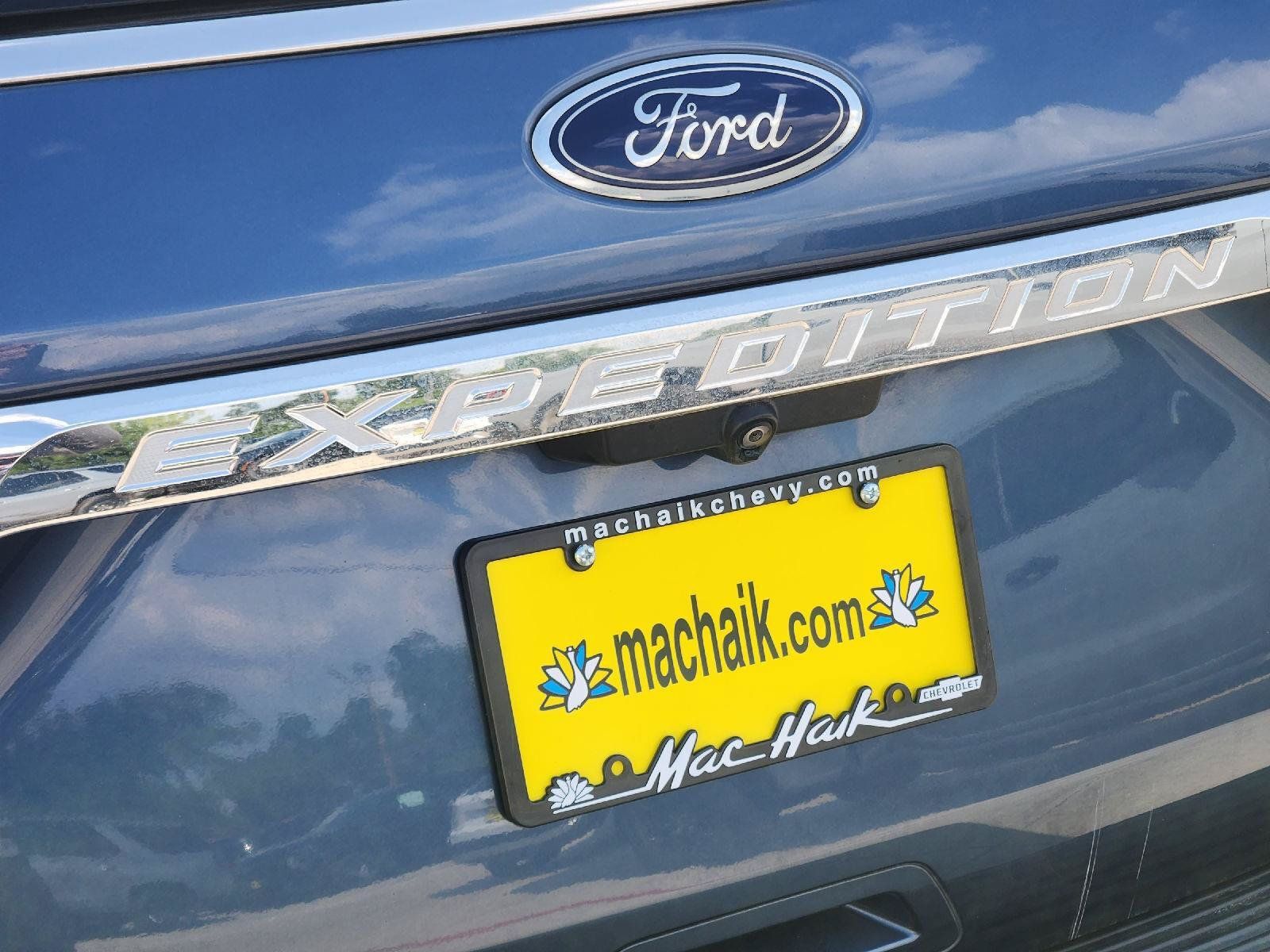 Used 2020 Ford Expedition XLT w/ Equipment Group 202A RWD image 12