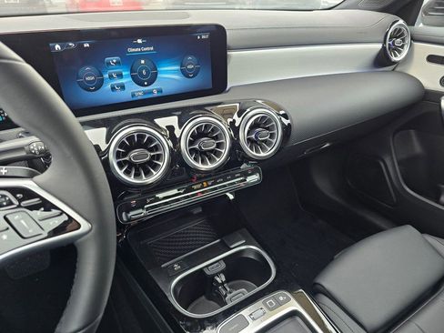 New 2025 Mercedes-Benz CLA 250 4MATIC image 26