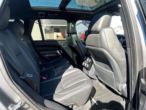 Used 2016 Land Rover Range Rover HSE image 11