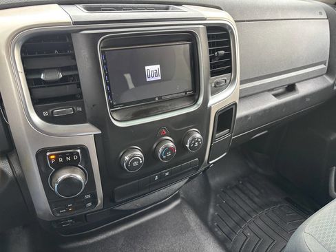 Used 2017 RAM 1500 Classic SLT image 23