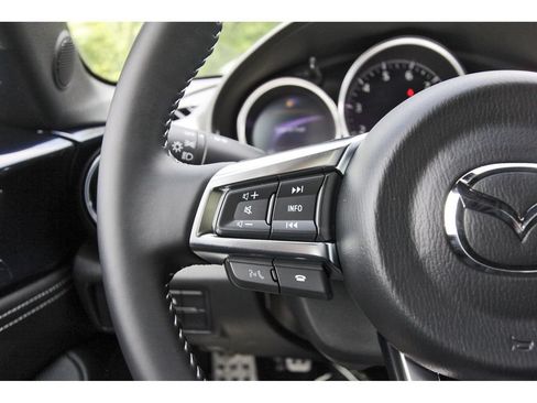 New 2026 MAZDA MX-5 Miata Club w/ Interior Package RWD image 12