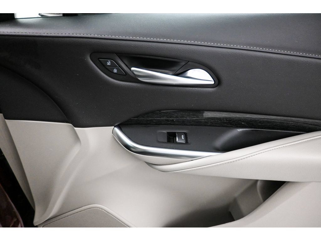Certified 2023 Cadillac XT4 Premium Luxury AWD/4WD image 19