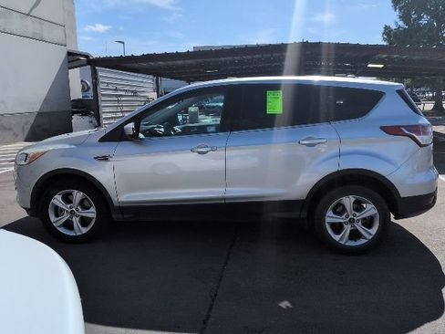 Used 2015 Ford Escape SE FWD image 5