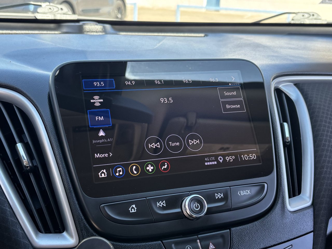 Used 2022 Chevrolet Malibu LT FWD image 20
