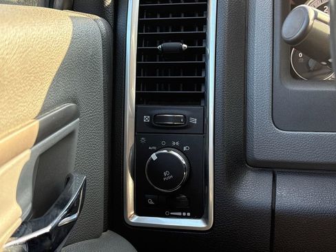 Used 2018 RAM 2500 Big Horn image 21