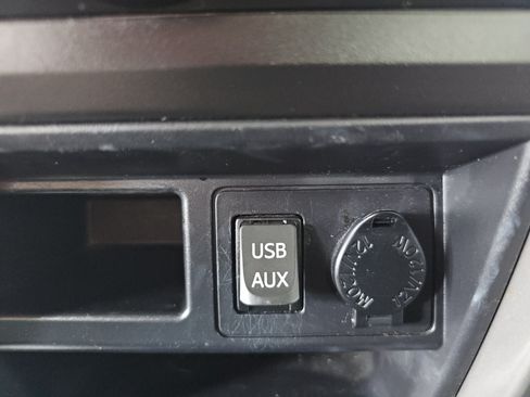 Used 2016 Toyota 4Runner SR5 AWD/4WD image 25