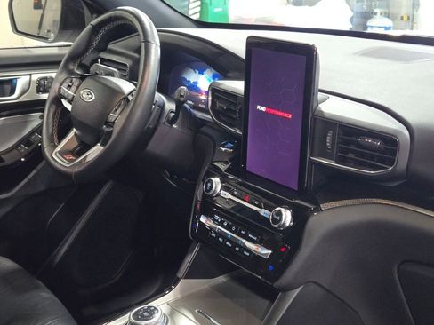 Used 2023 Ford Explorer ST w/ Equipment Group 401A image 9