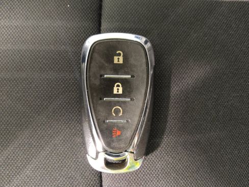 Used 2022 Chevrolet Trax LT w/ Driver Confidence Package AWD/4WD image 32