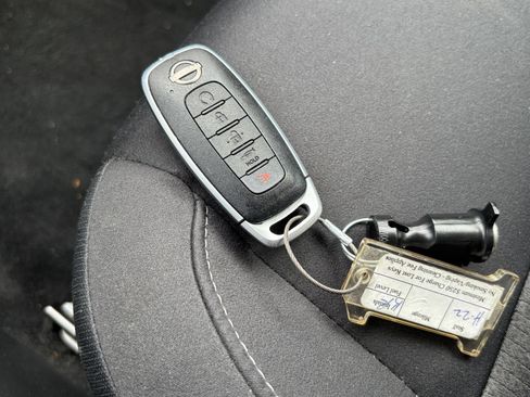 Used 2026 Nissan Altima 2.5 SV FWD image 21