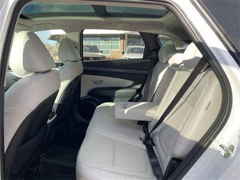 Used 2024 Hyundai Tucson Limited image 27