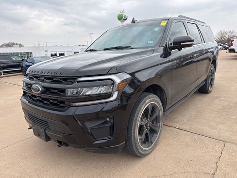 Used 2024 Ford Expedition Max Limited image 3