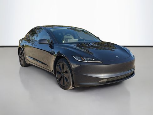 Used 2025 Tesla Model 3 Long Range image 7