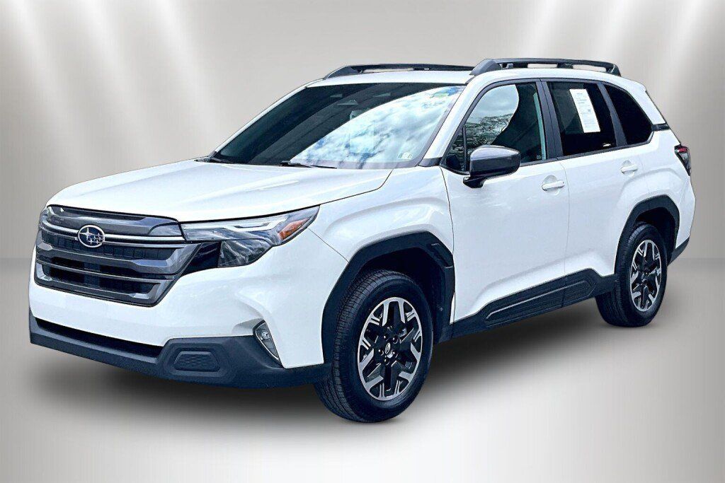 Used 2026 Subaru Forester Premium AWD/4WD image 3