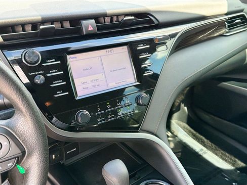 Used 2019 Toyota Camry LE FWD image 24