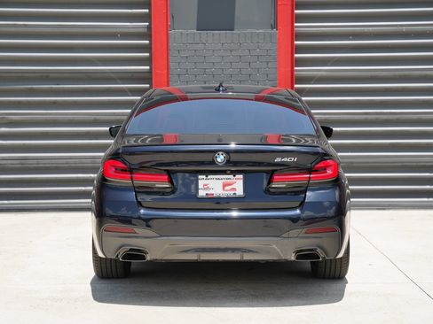Used 2023 BMW 540i w/ M Sport Package RWD image 9