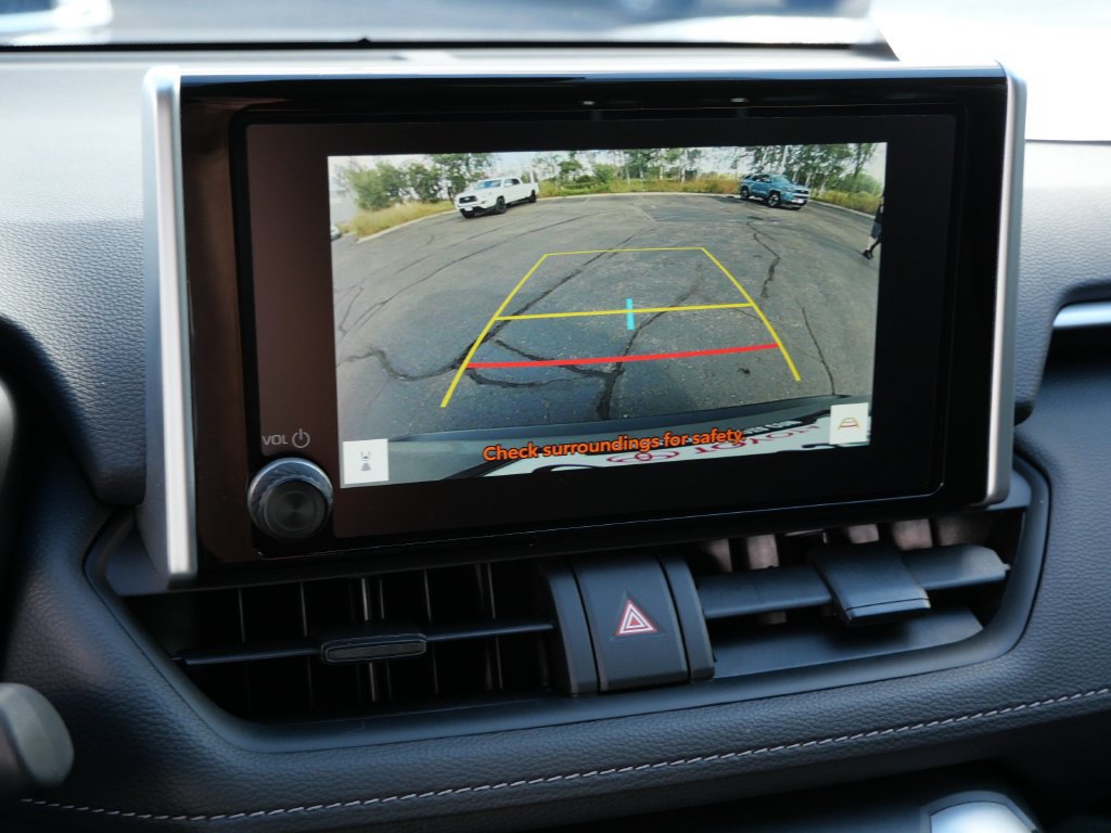 Certified 2025 Toyota RAV4 LE AWD/4WD image 18