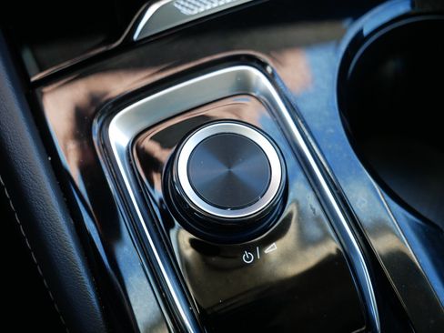 Used 2025 Buick Envision Preferred image 31