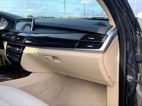 Used 2015 BMW X5 xDrive35i image 18