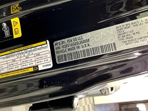 New 2025 Jeep Gladiator Sport image 9