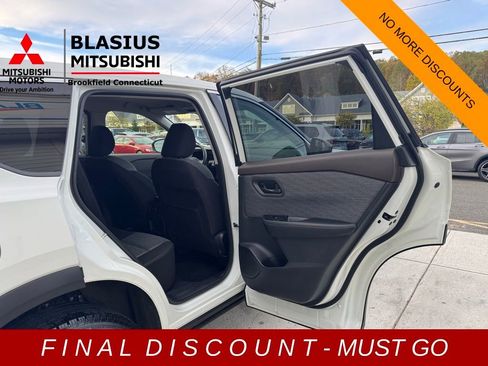 Used 2021 Nissan Rogue S image 19