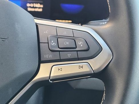 Used 2022 Volkswagen Taos SE image 29