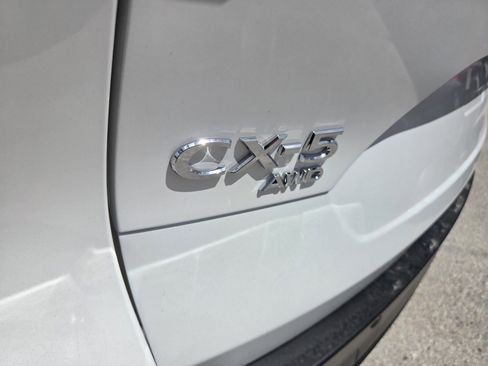 New 2026 MAZDA CX-5 Preferred AWD/4WD image 9