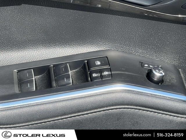 Used 2023 Toyota Highlander Limited AWD/4WD image 23