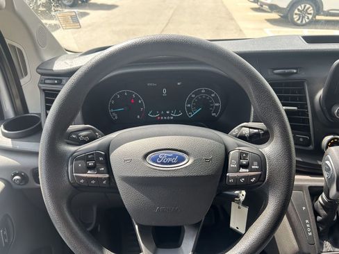 Used 2025 Ford Transit 250 Low Roof w/ Exterior Upgrade Package RWD image 29