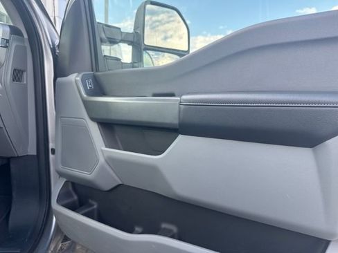 Used 2024 Ford F250 XLT image 36