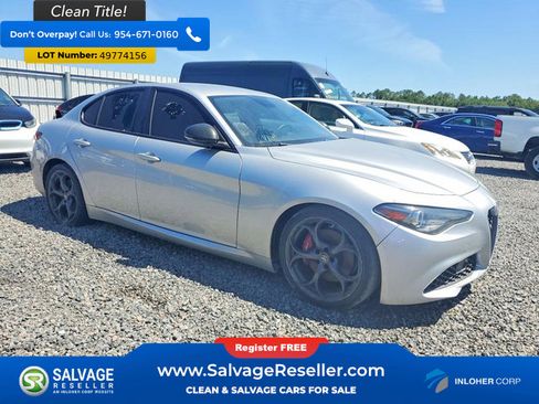 Used 2019 Alfa Romeo Giulia RWD image 5
