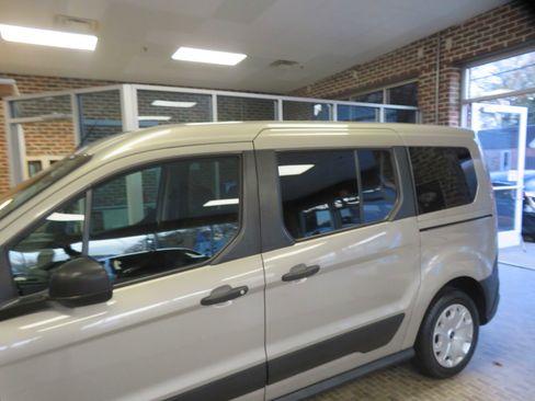 Used 2016 Ford Transit Connect XL image 63