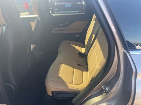 Used 2020 Lincoln Corsair Reserve w/ Equipment Group 201A image 11