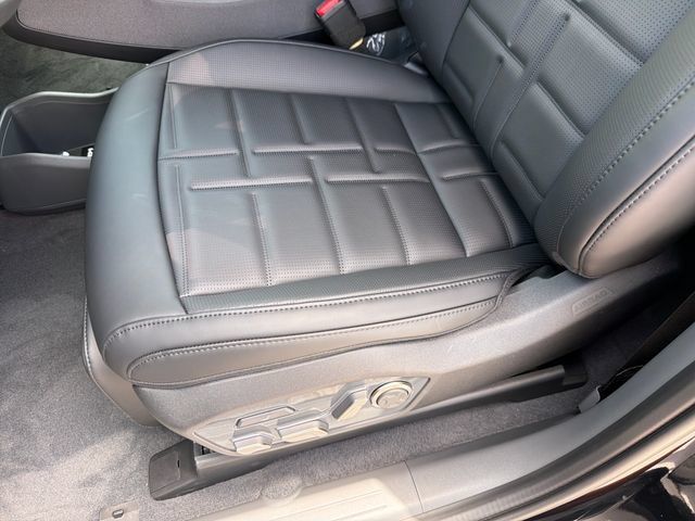 New 2026 Kia EV9 Land w/ Nightfall Edition Package AWD/4WD image 19