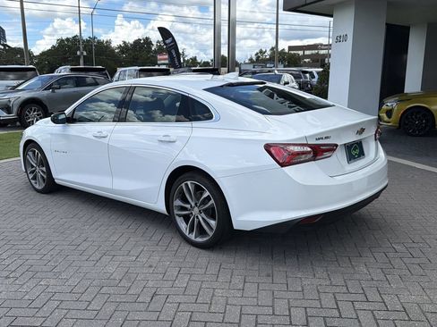 Certified 2022 Chevrolet Malibu LT w/ Leather Package FWD image 3