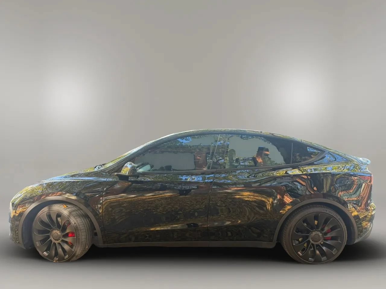 Used 2023 Tesla Model Y Long Range AWD/4WD image 5