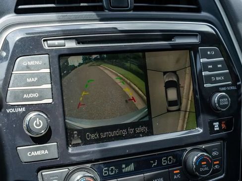 Used 2023 Nissan Maxima Platinum w/ Sport Mat Group FWD image 21