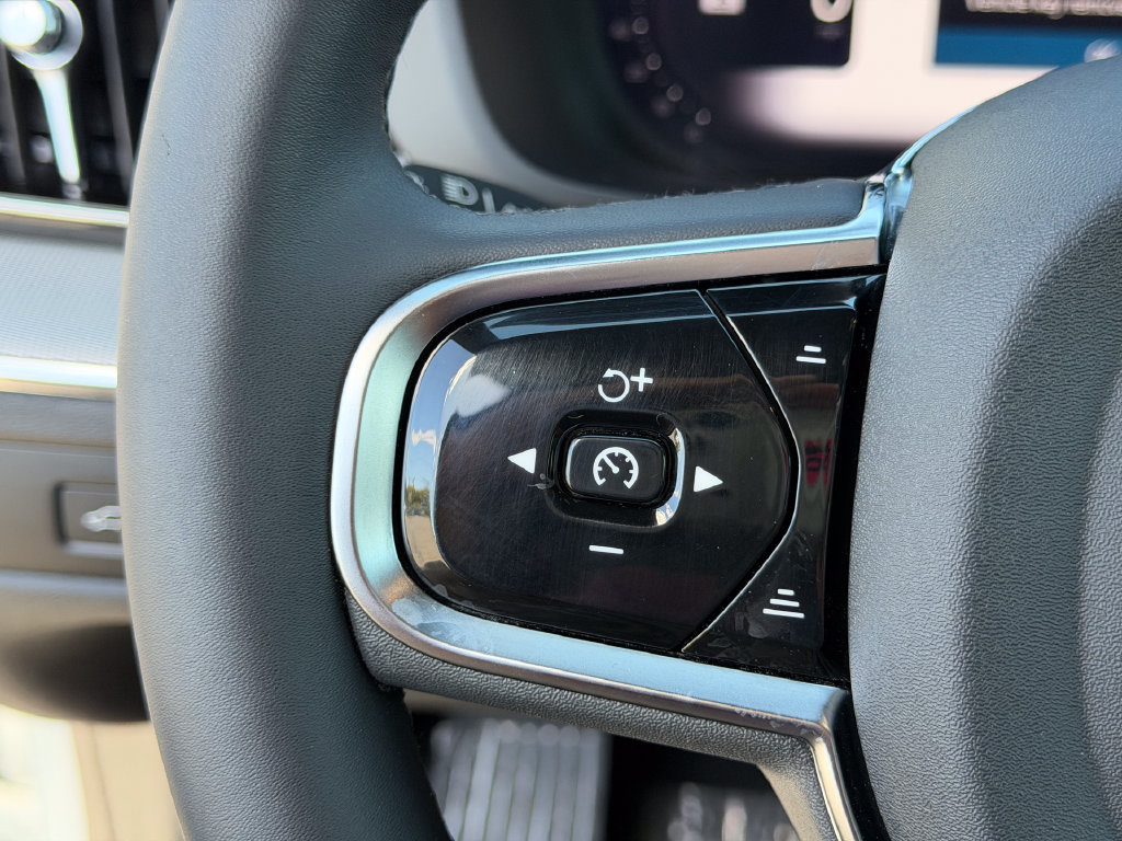 Certified 2024 Volvo XC60 T8 Polestar AWD/4WD image 30