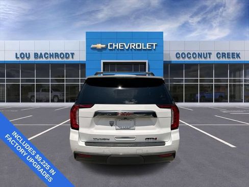 Used 2023 GMC Yukon AT4 w/ AT4 Premium Package AWD/4WD image 7